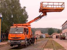 RENAULT MIDLUM TRAMLINER TRIO - TP - Road-Rail vehicles, insulated elevating platform